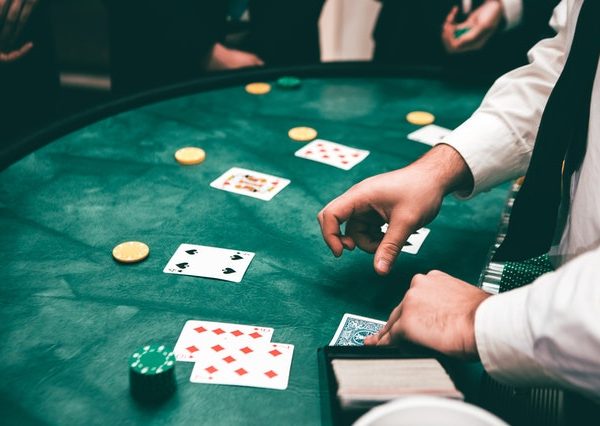 Some Major Benefits of Gambling in Slot Games